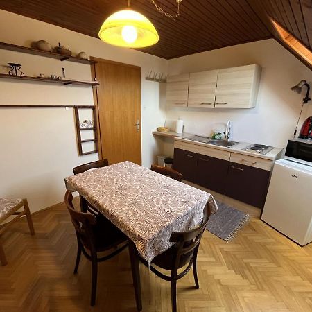 Cozzy Apartment In Nature Zagreb Exterior foto